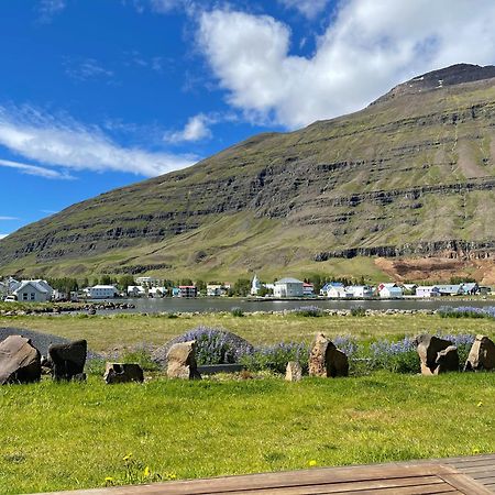 Lonsleira Apartments Seyðisfjörður المظهر الخارجي الصورة