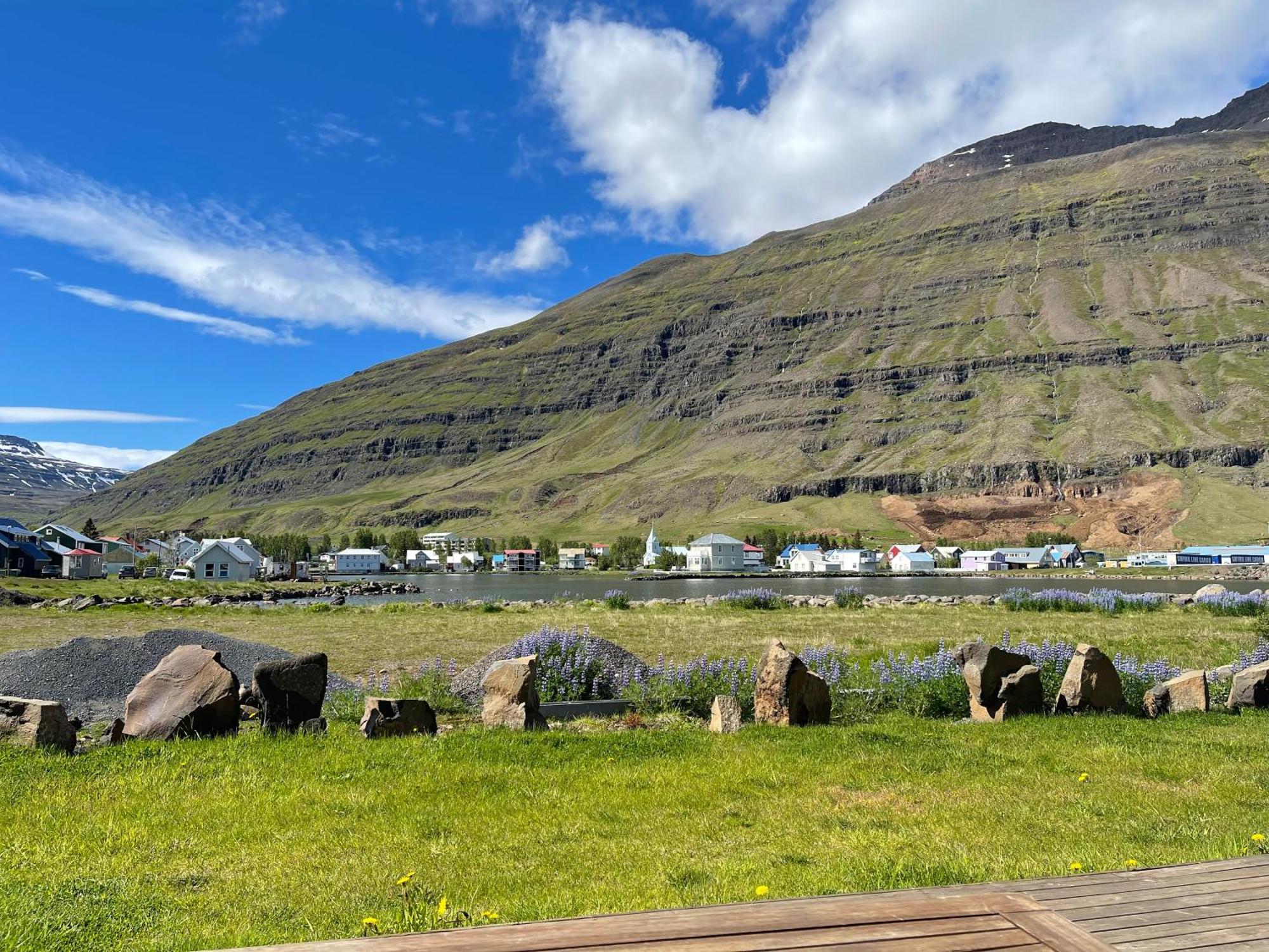Lonsleira Apartments Seyðisfjörður المظهر الخارجي الصورة