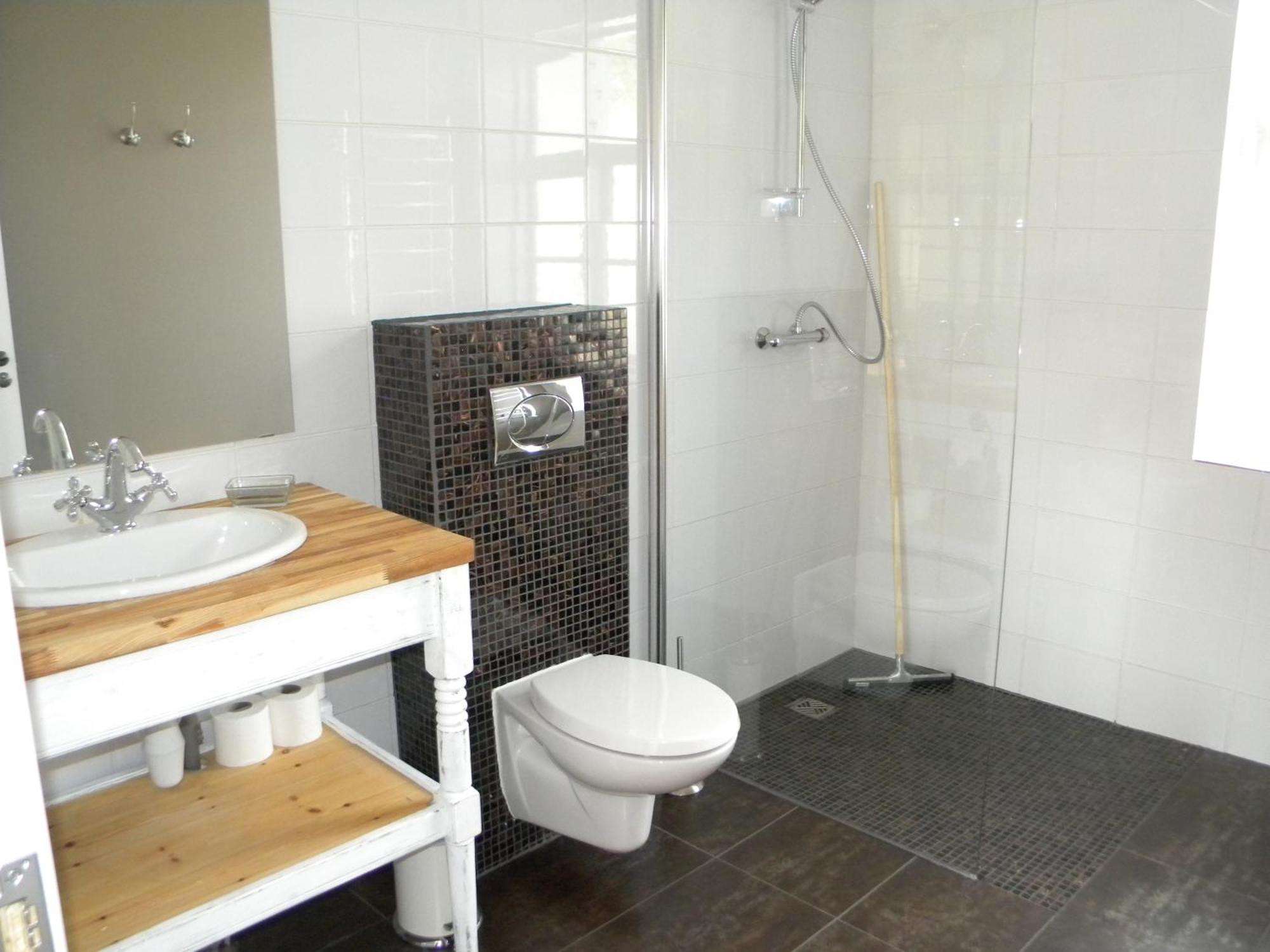 Lonsleira Apartments Seyðisfjörður الغرفة الصورة